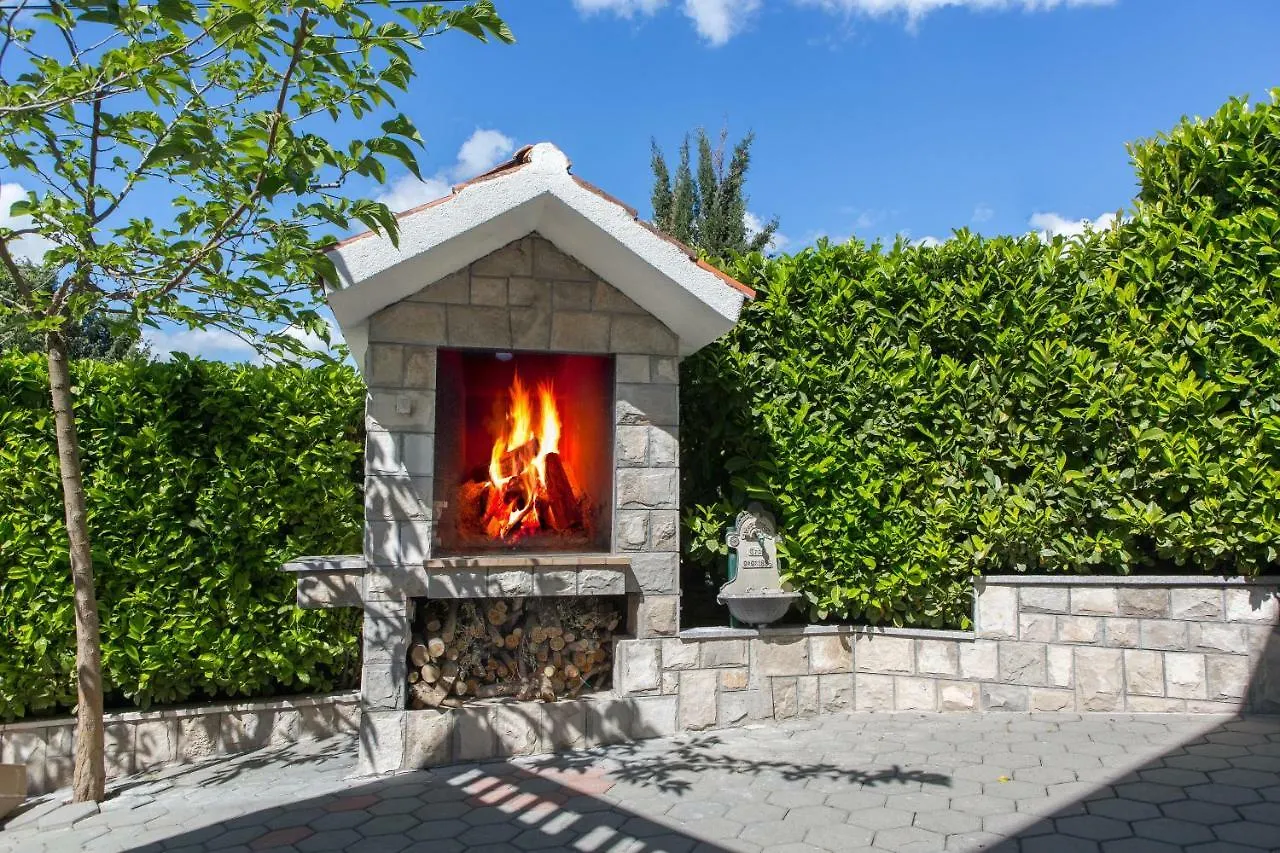 Villa Calluna Trogir 0*,  Chorvatsko